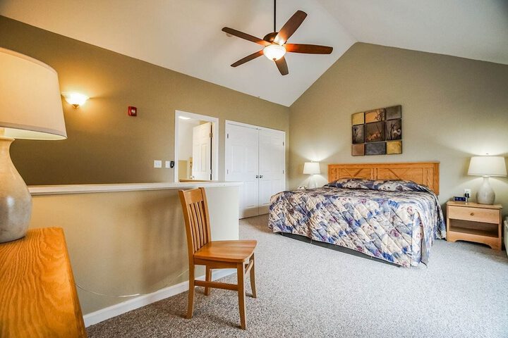 Room 6 of 39
