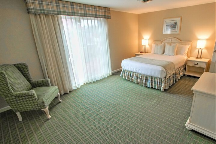Room 3 of 32