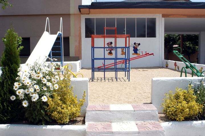 Children's play area - outdoor