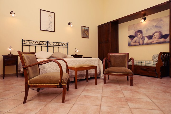 Room 10 of 41