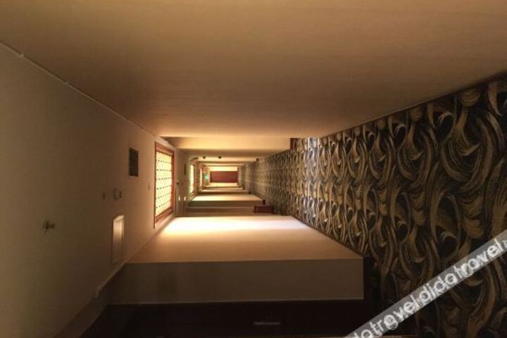 Hotel Interior 20 of 31