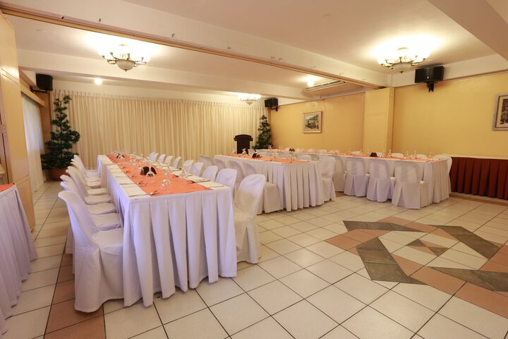 Ballroom/Hall 30 of 38
