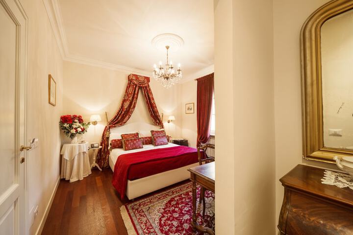 Room 9 of 55