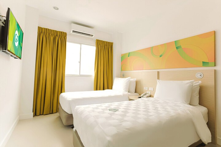 Room 15 of 32