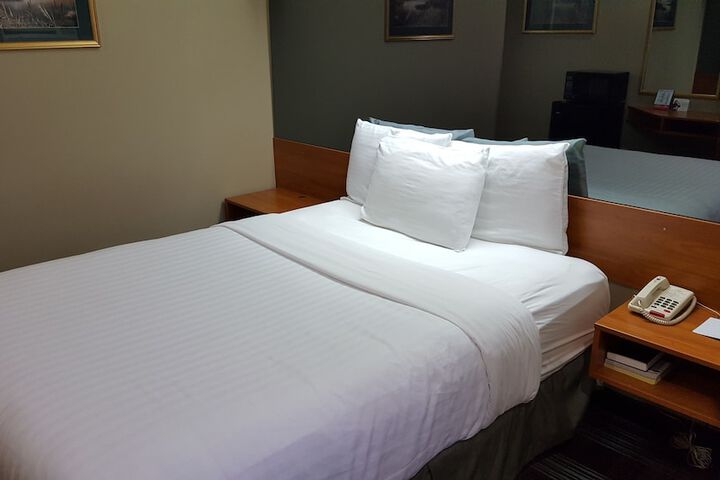 Room 18 of 41