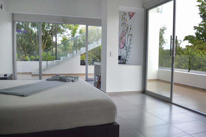 Room 21 of 165