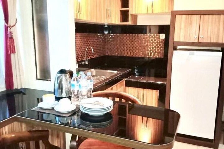 Room 33 of 49