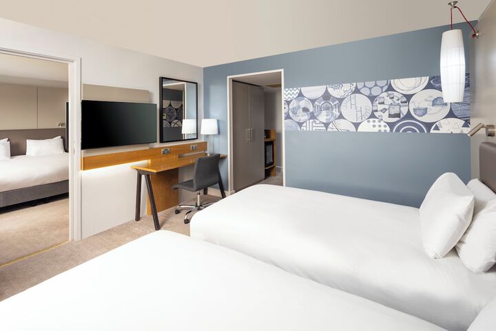 Room 43 of 123