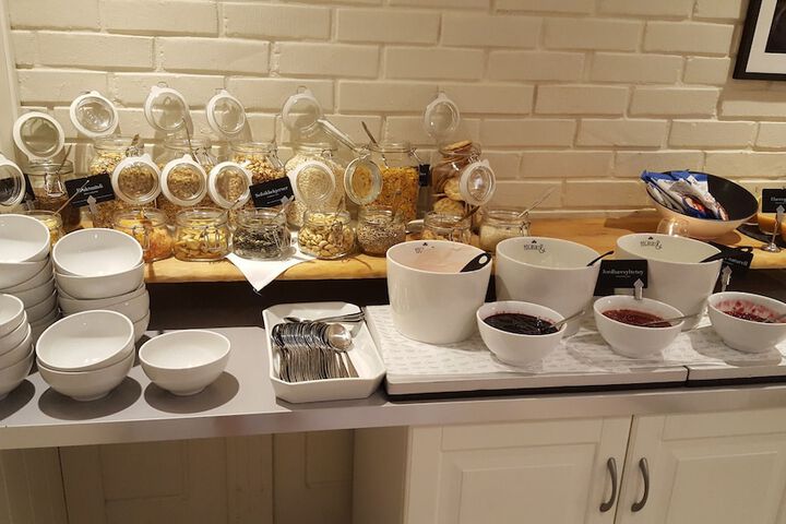 Breakfast/Coffee Service 48 of 61