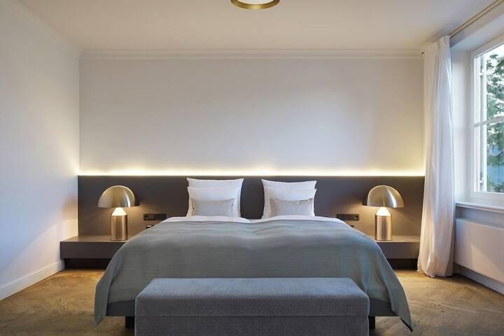 Room 44 of 140