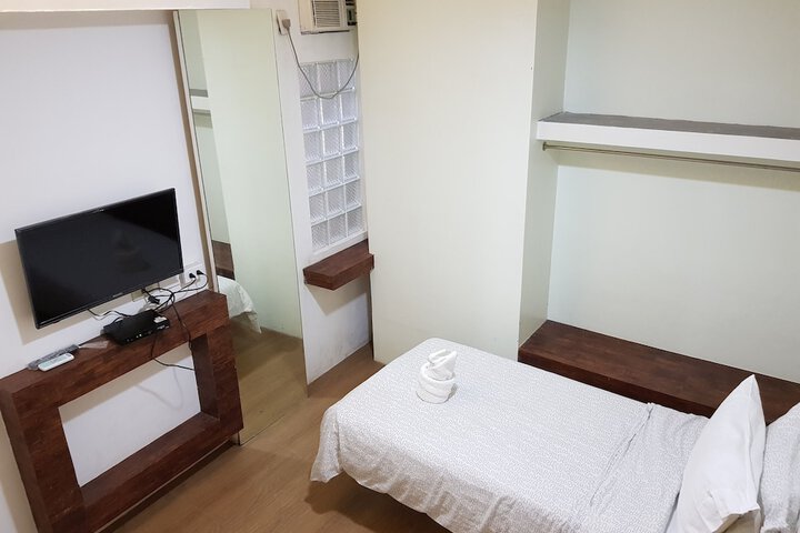 Room 16 of 33