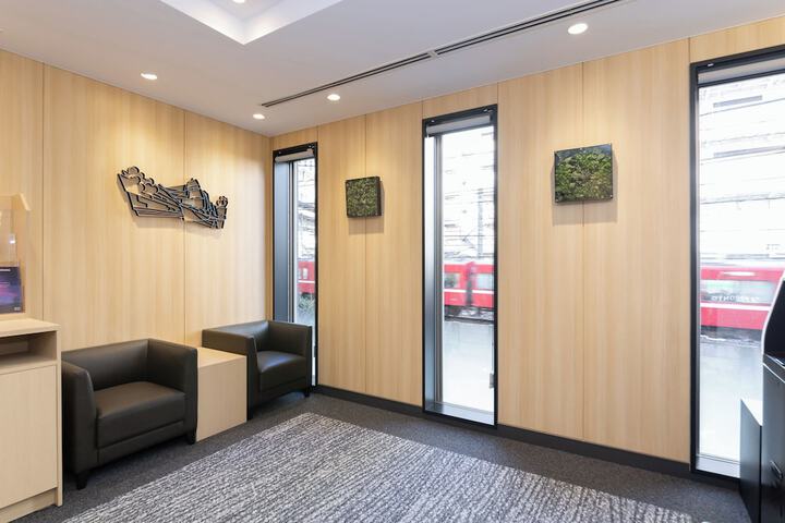 Entrance & Lobby