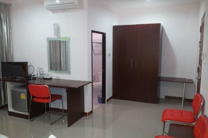 Room 11 of 19