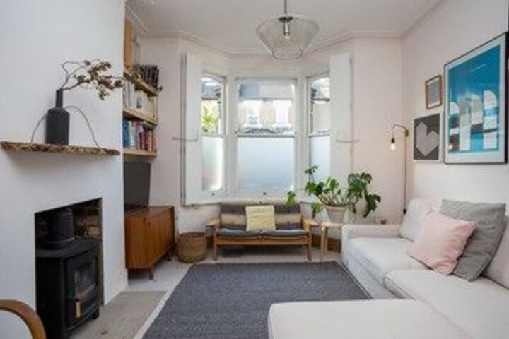 3 Bedroom Home in East London Accommodates 7