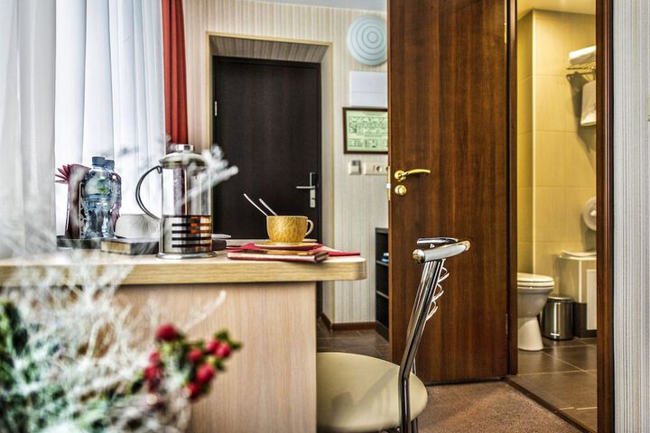 Room 50 of 68