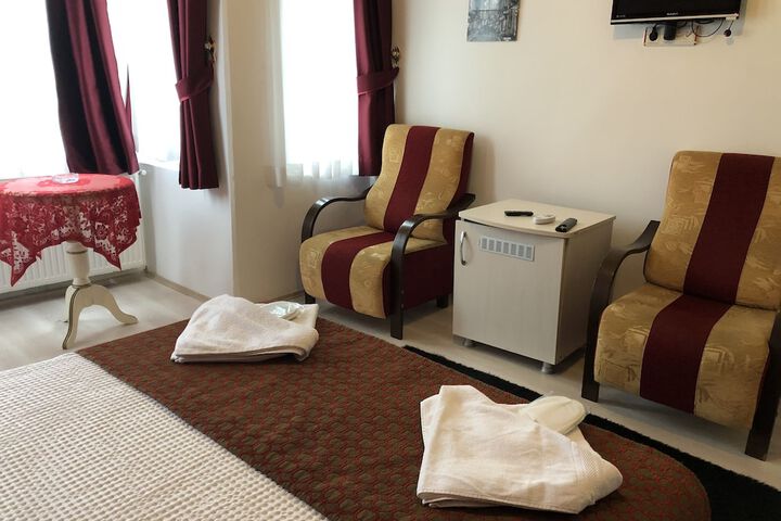 Room 42 of 61