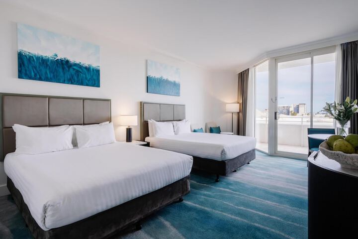 Room 35 of 106
