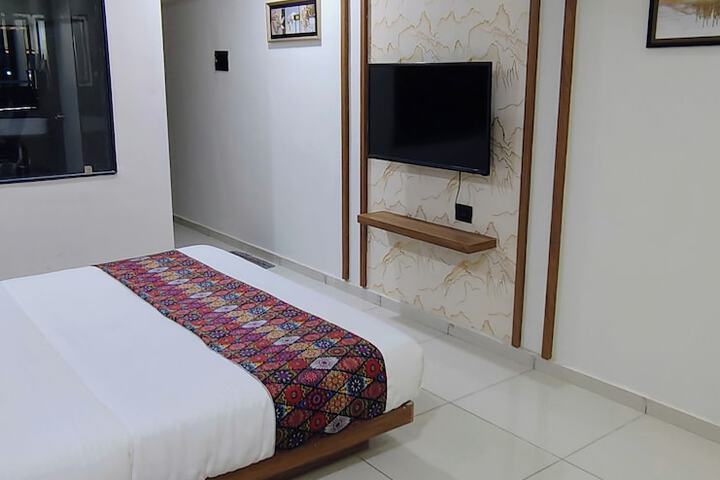 Room 26 of 50