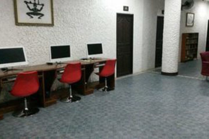 Business Center 5 of 41