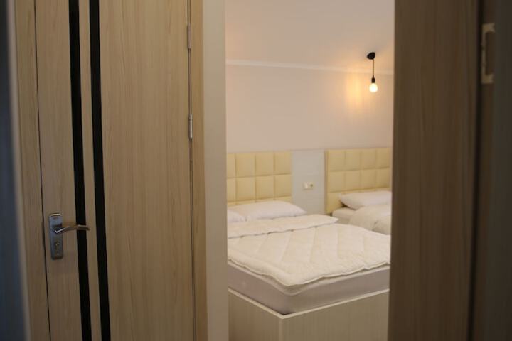 Room 34 of 72