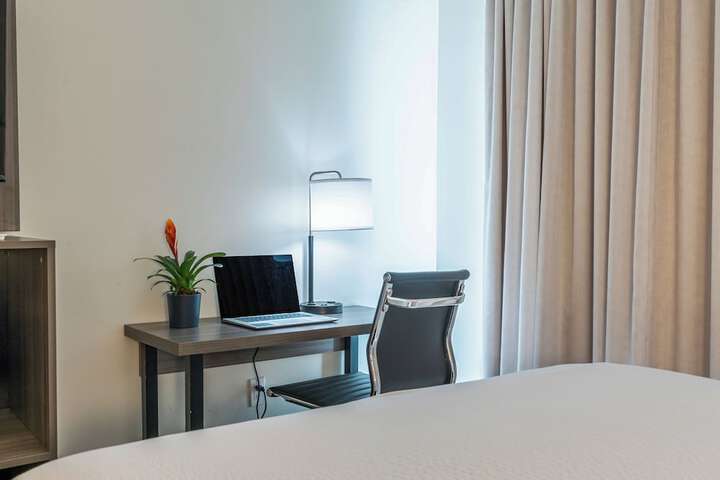 Room 13 of 29