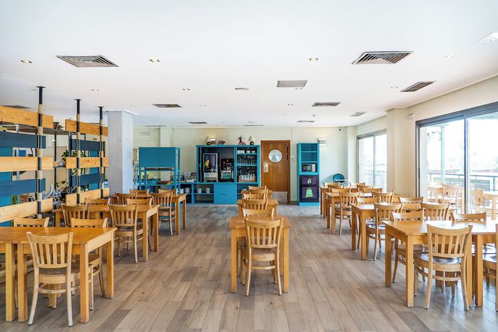 Breakfast area