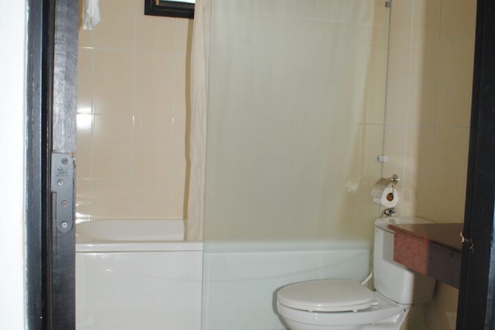 Room 14 of 26