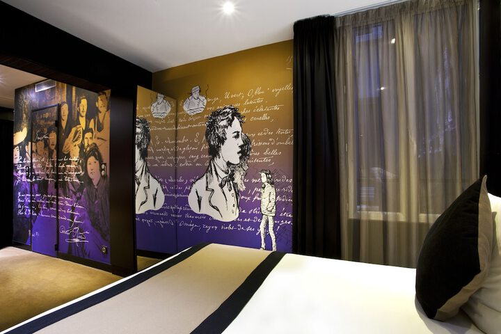 Room 35 of 76