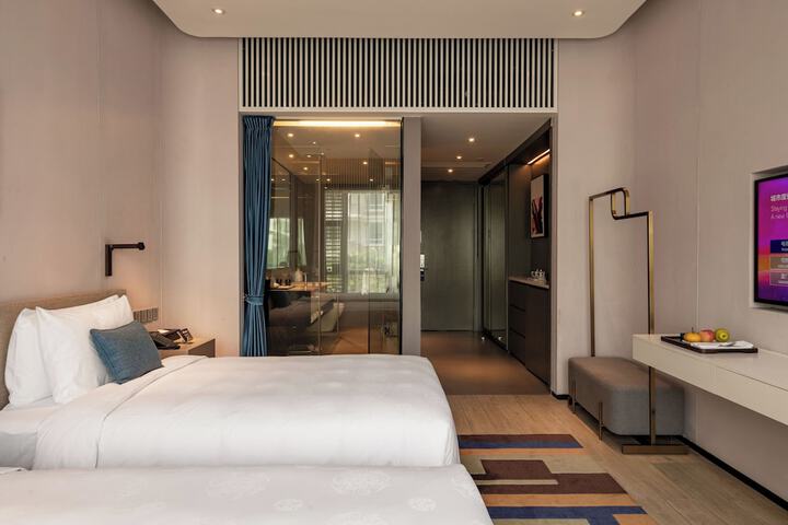 Room 20 of 86