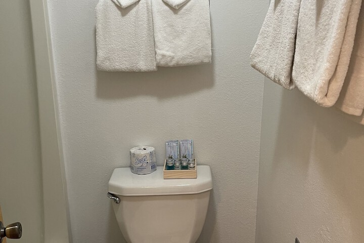 Room 62 of 91