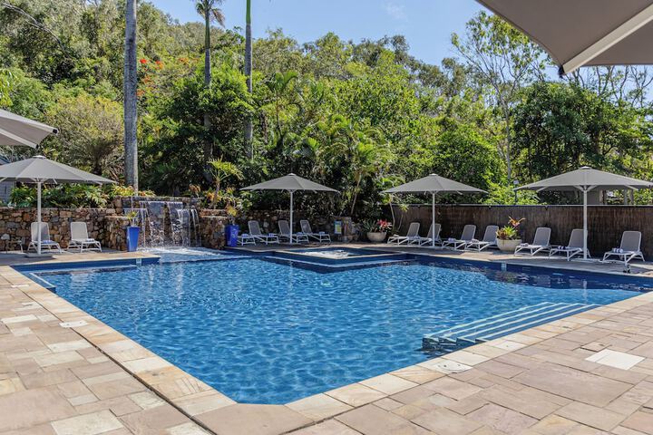 Pool 59 of 107