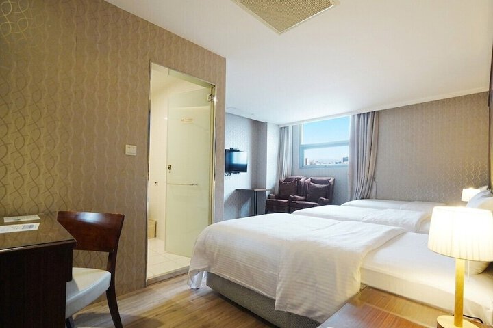 Room 29 of 61