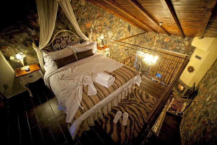 Room 26 of 34