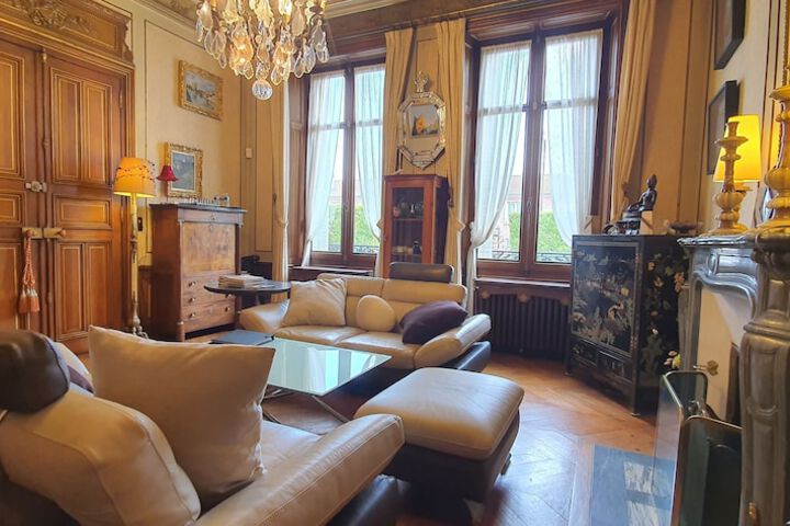 Lounge 154 of 193