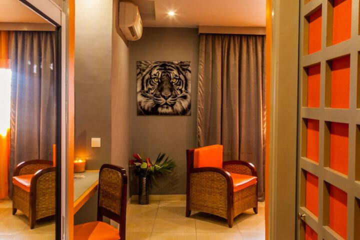 Room 40 of 76