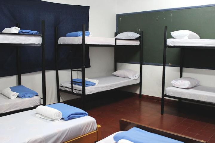 Room 3 of 10