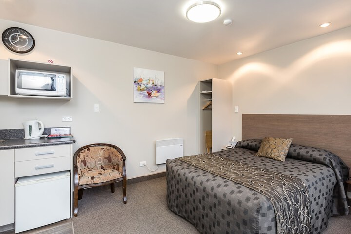 Room 21 of 35