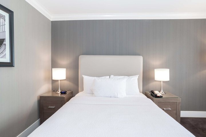 Room 8 of 29