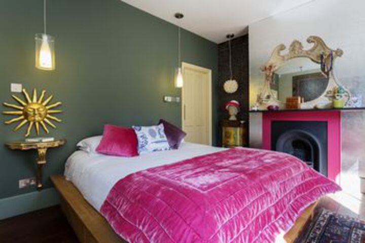 Room 15 of 23