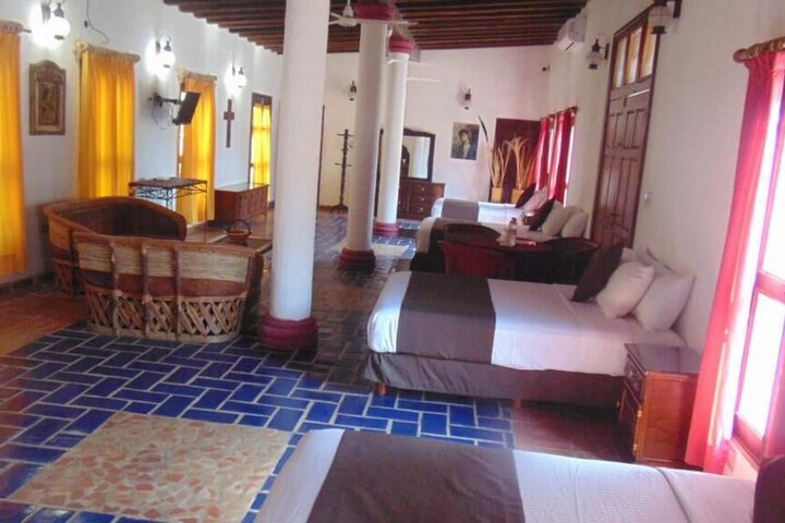 Room 16 of 51