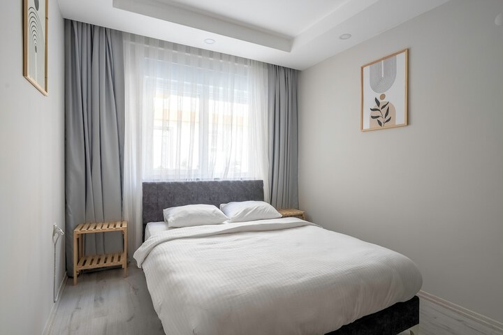 Room 152 of 293