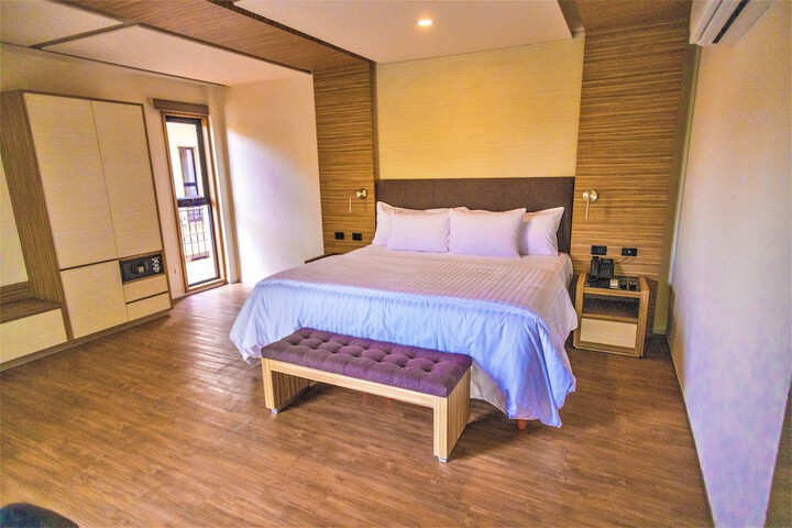 Room 35 of 115