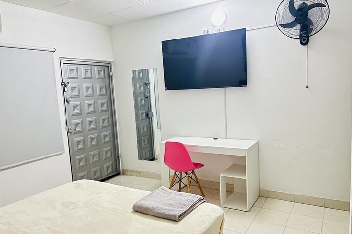 Room 28 of 36