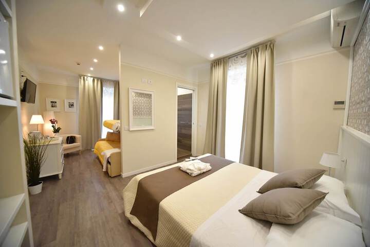 Room 5 of 21