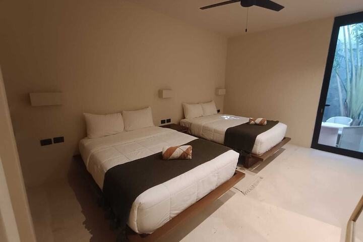 Room 18 of 79