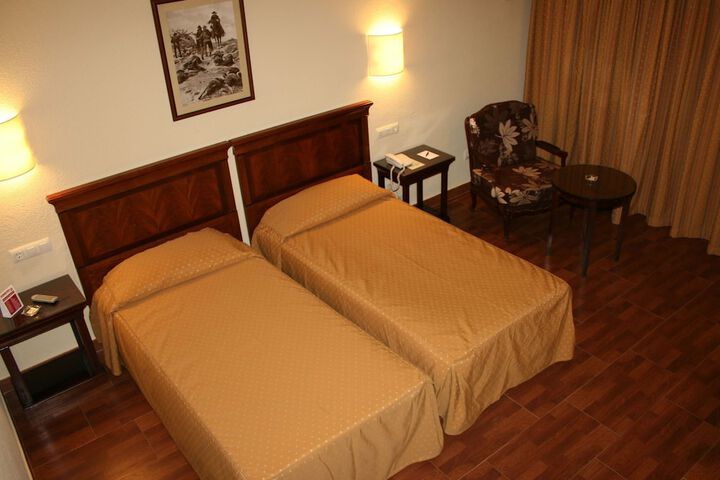 Room 3 of 23