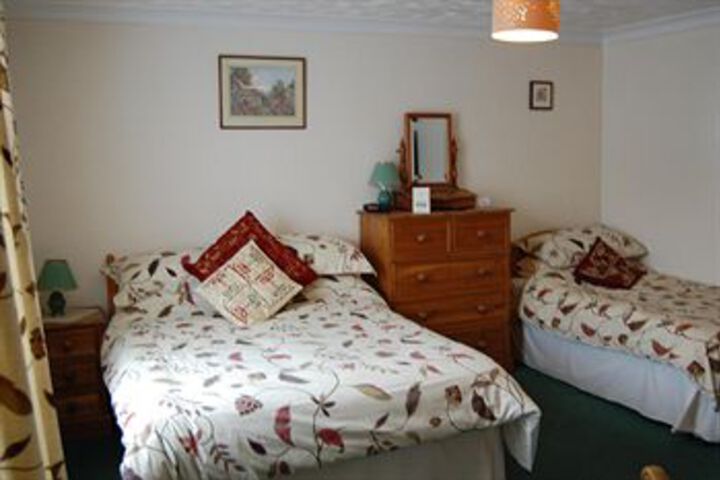 Room 5 of 13