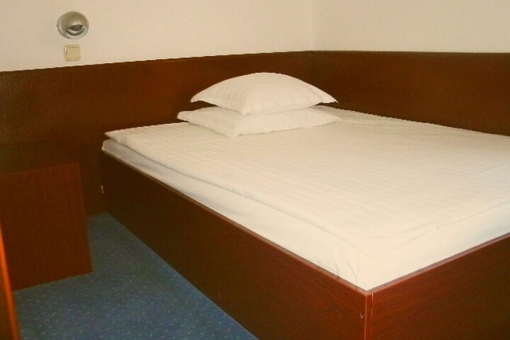 Room 13 of 57