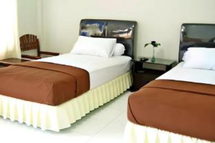 Room 12 of 23