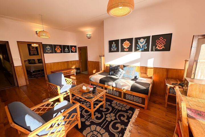 Room 13 of 26